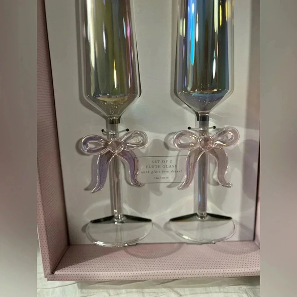 Cupcakes and Cashmere Iridescent Champagne Flute Wine Glass Set - Set of… - Picture 5 of 7